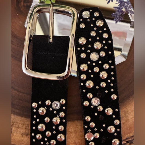 Chic Leather Black Belt with Silver and Clear Studs - Picture 3 of 8